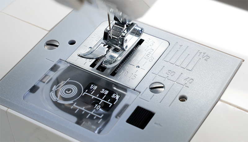 Janome DC1000 Needle Plate Markings